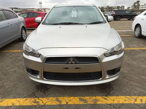 Mitsubishi Galant