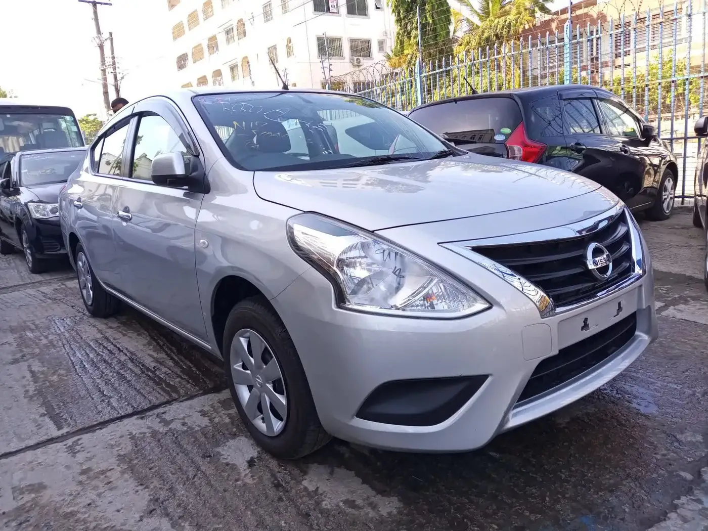 2015 Used Nissan Latio For Sale  #1