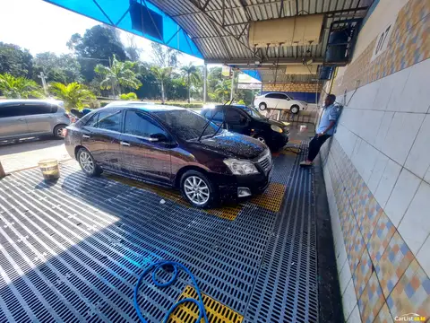 Toyota Previa PREMIO 2012