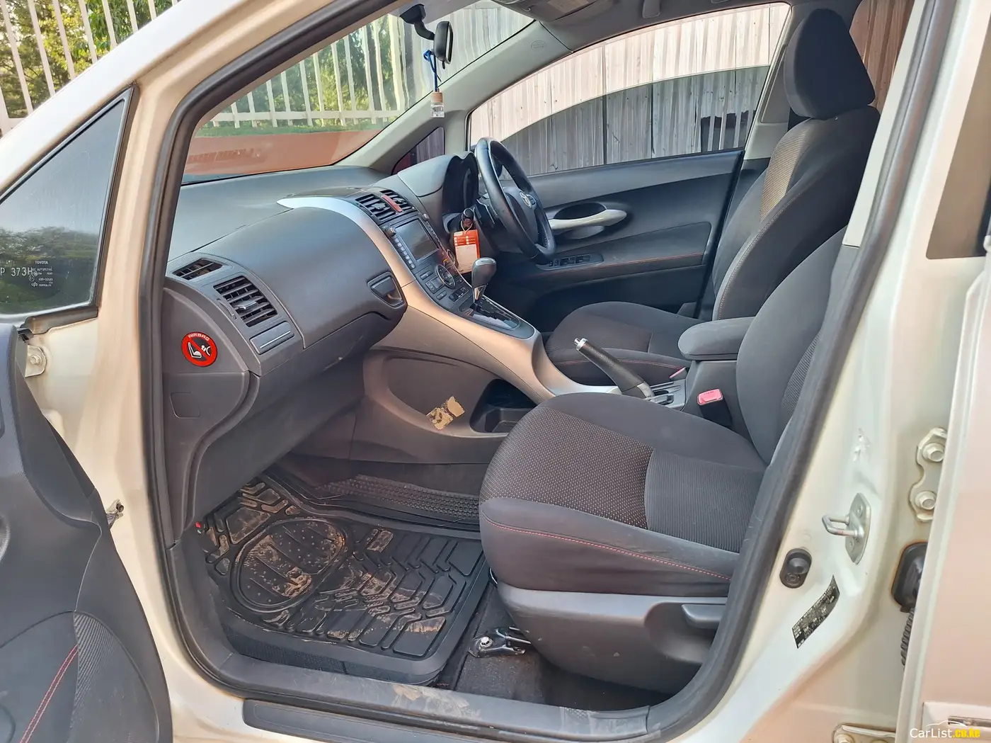 2010 Used Toyota Auris For Sale  #9