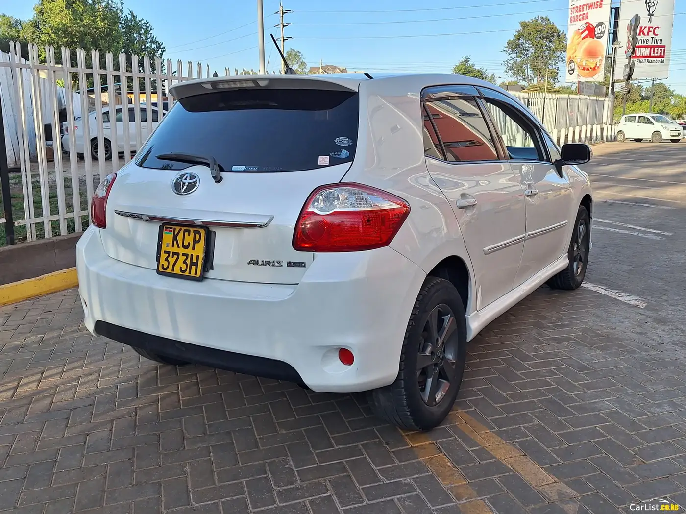 2010 Used Toyota Auris For Sale  #1