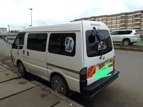 Nissan Vanette