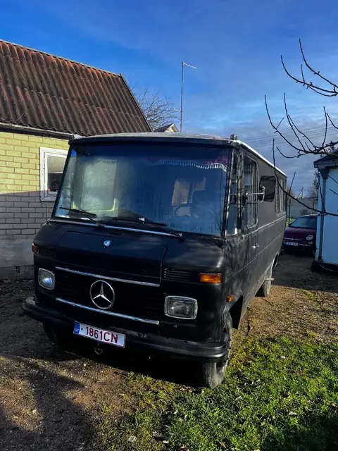 Mercedes Benz Unimog 0 300 D35