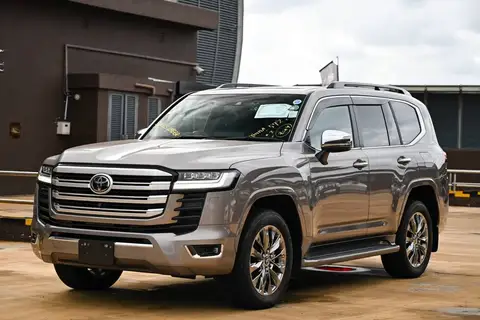 Toyota Land Cruiser 300 ZX